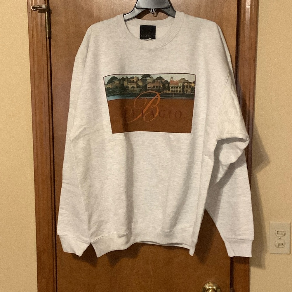 Men's Crewneck Sweatshirt in Light Gray
